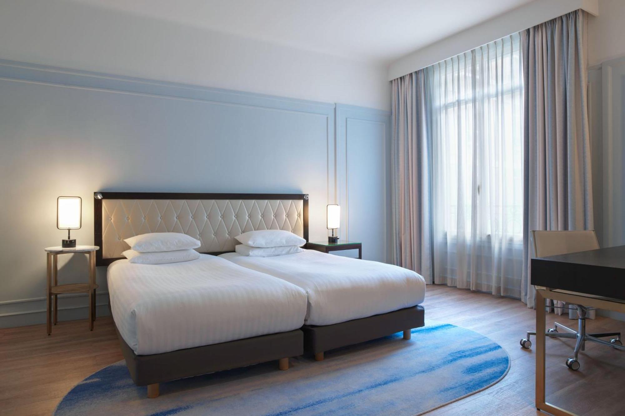 Marriott Opera Ambassador Hotel 4*