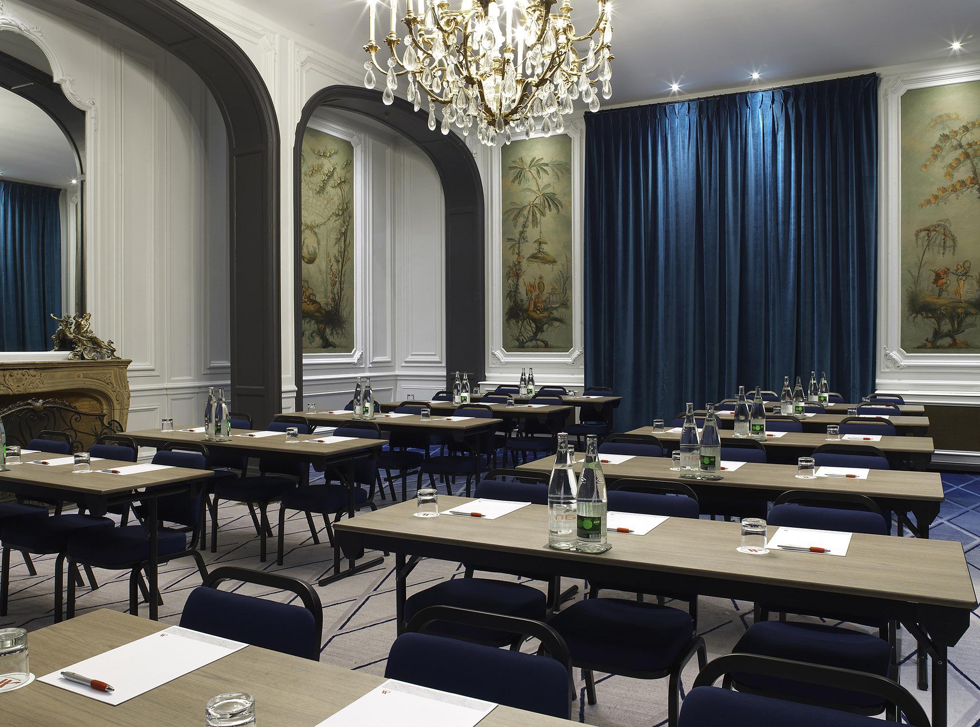 Marriott Opera Ambassador Hotel 4*