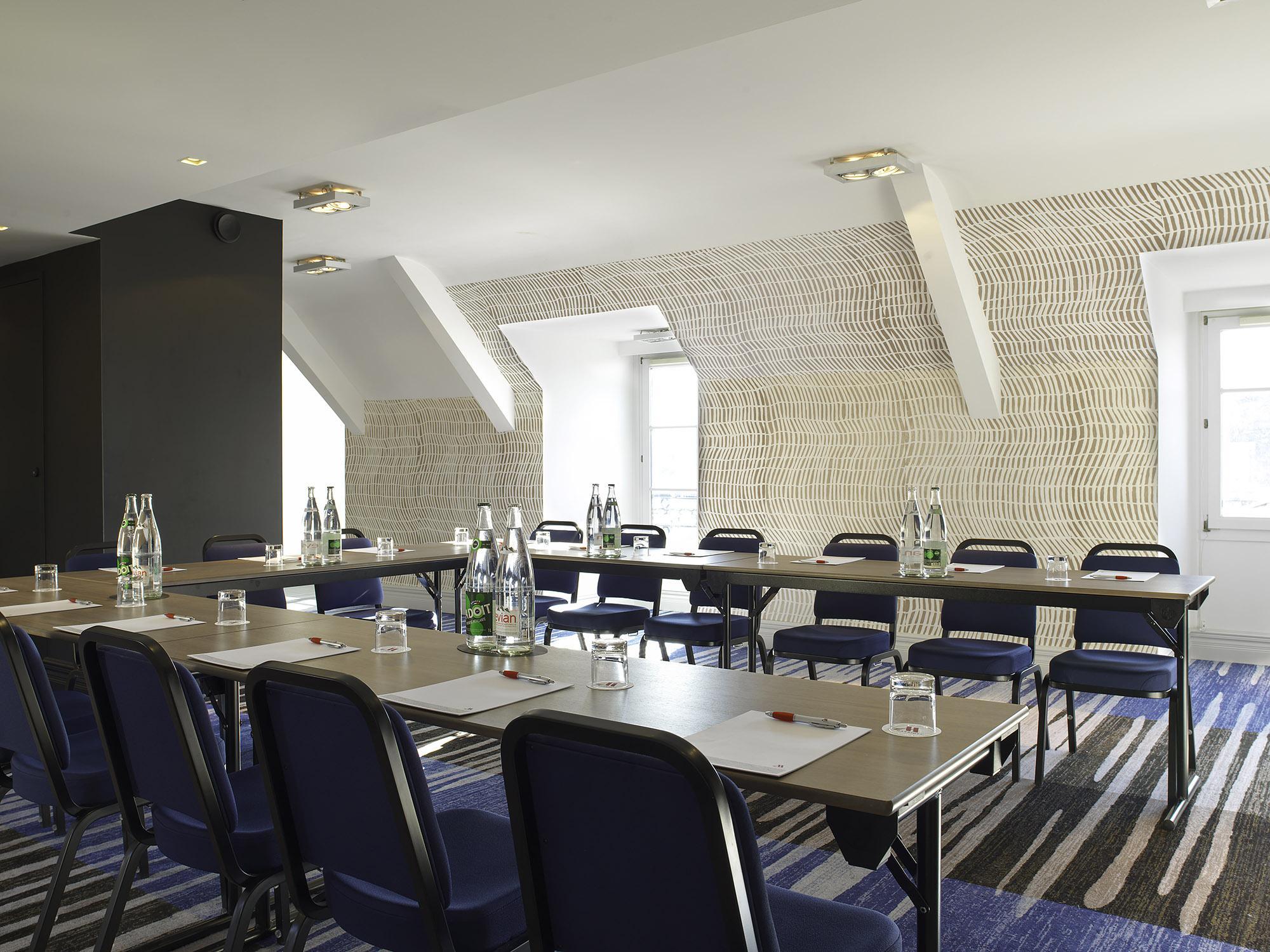 Hotel Marriott Opera Ambassador 4*