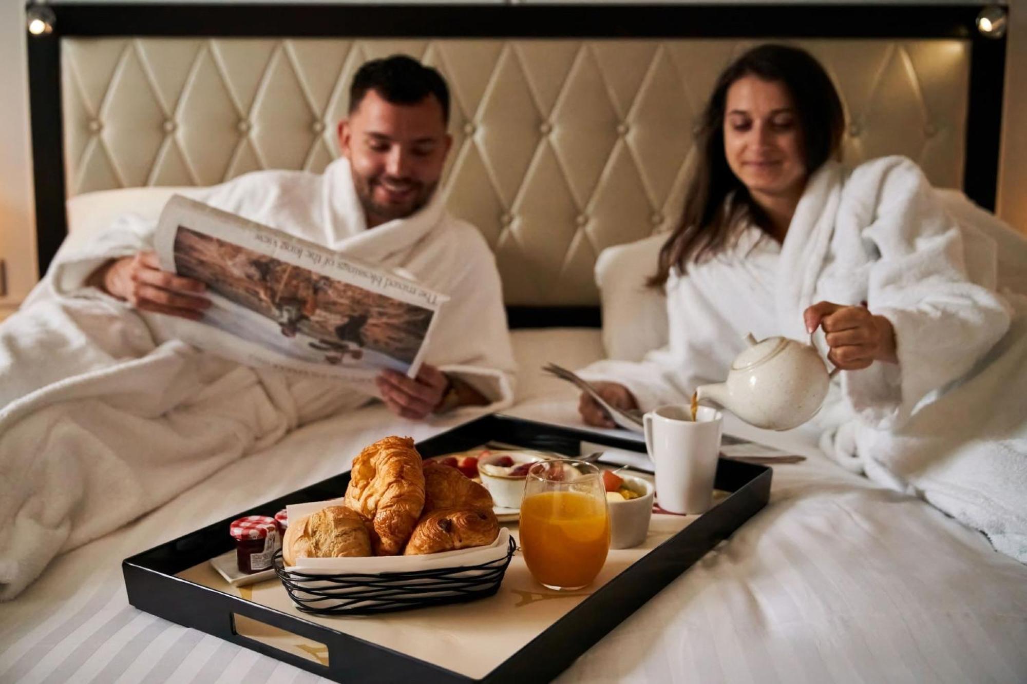 Marriott Opera Ambassador 4*