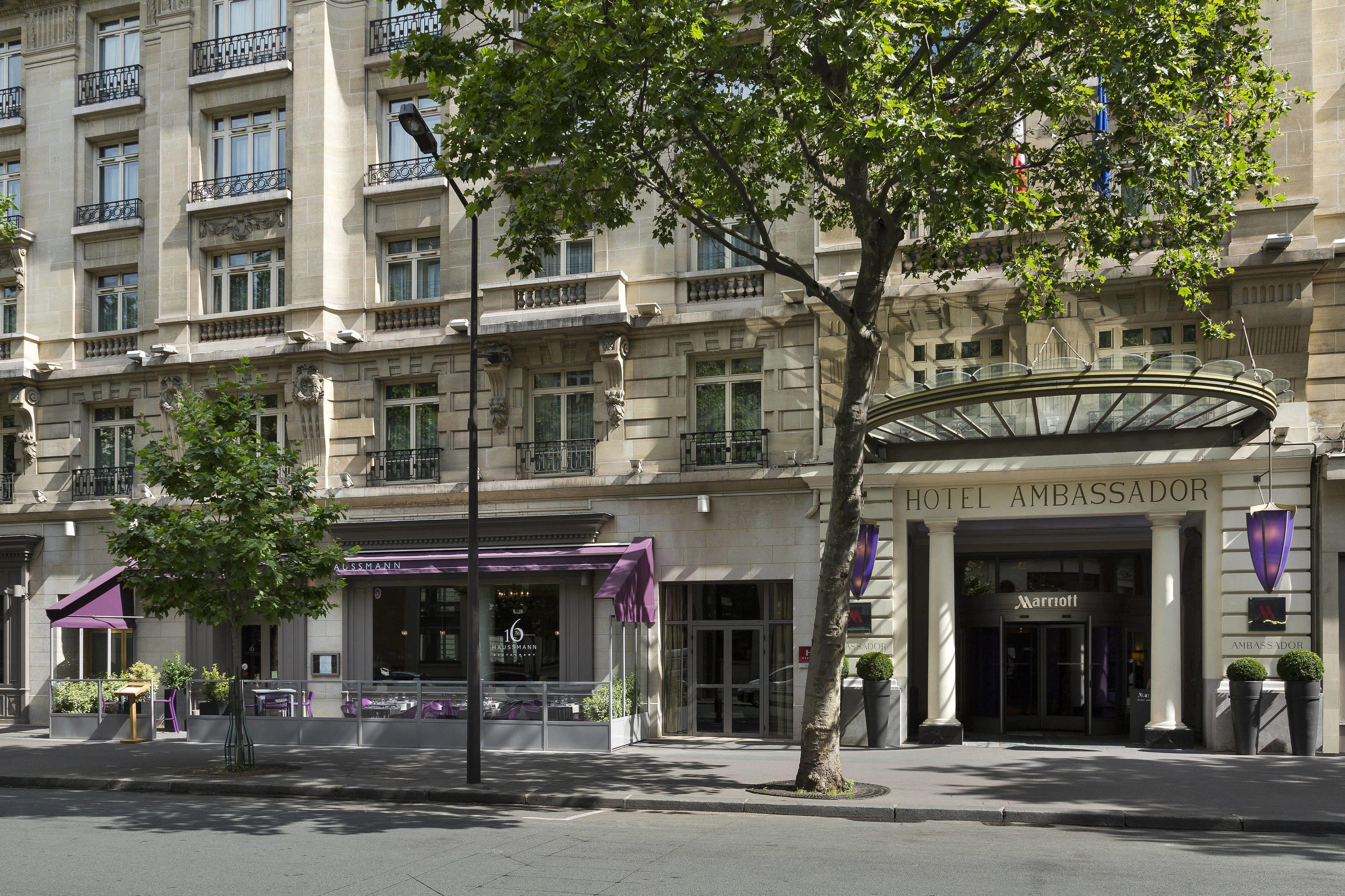 Marriott Opera Ambassador 4*